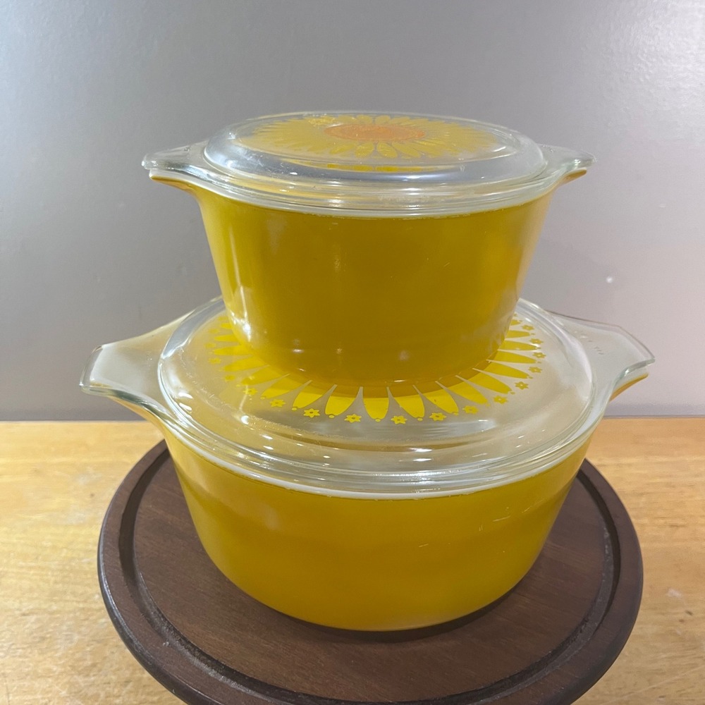 Pyrex Casserole Dishes Vtg Set 2 Yellow Sunflower 475 473 Lid READ